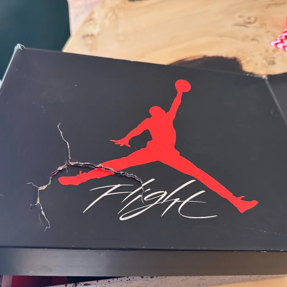 Air Jordan 4 Retro GS Black Red “Bred” | Youth 6.5Y | Worn | Box Included - Picture 7 of 7